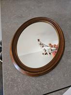 Oude ovale spiegel met houten sierrand (ca. 50x35cm), Ophalen of Verzenden, Ovaal, Minder dan 50 cm, Minder dan 100 cm