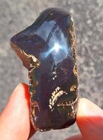 Halfgepolijst Indonesisch barnsteen – 27 gram!, Verzamelen, Ophalen of Verzenden, Fossiel