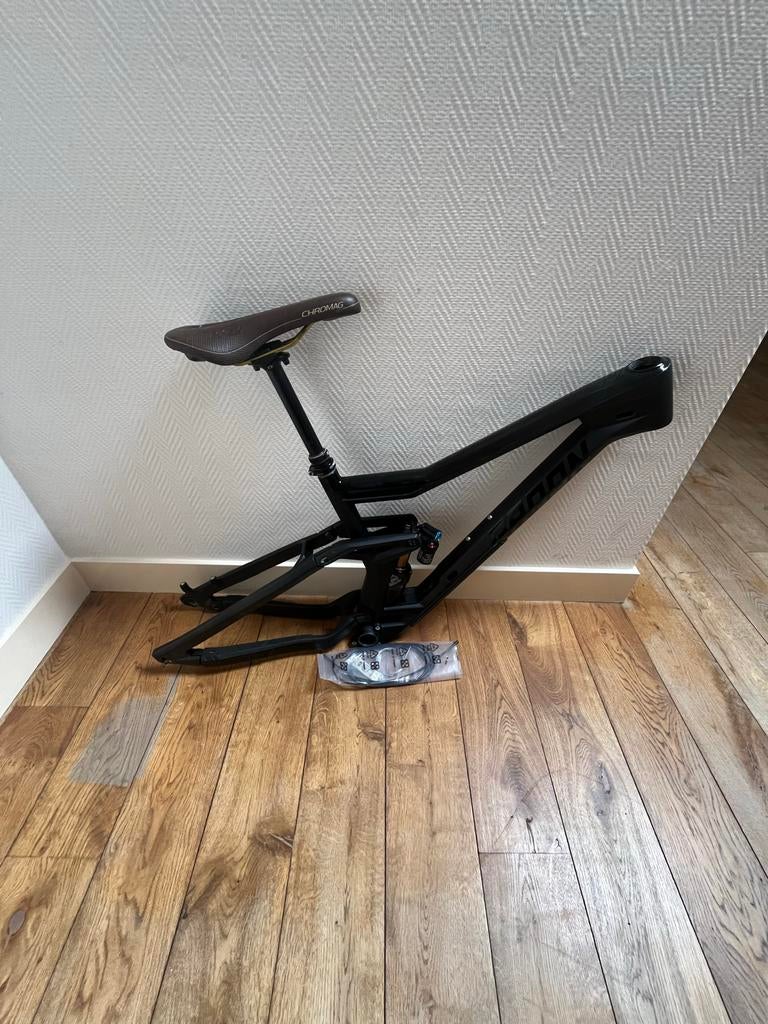 Radon Jab frame ( carbon)  27,5 inch met zadel en shock, Ophalen, Nieuw, Frame