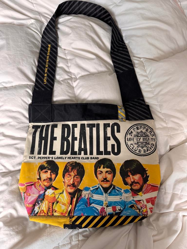 The Beatles schoudertas - Nieuw met labels, Ophalen of Verzenden, Nieuw, Zwart, Overige merken