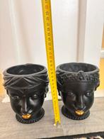 2 vrouwen planten potjes, Ophalen, Rond, Zo goed als nieuw, Aardewerk