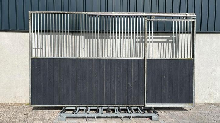 Nieuwe voorwand met schuifdeur links/rechts | 4000 x 2300 mm, Dieren en Toebehoren, Stalling en Weidegang, Opfok, Stalling, Weidegang