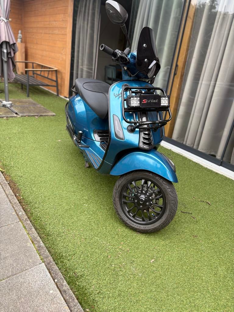 Vespa Sprint 80cc Full Malossi met Akra sip teller (ruilen), Ophalen, Zo goed als nieuw, Benzine, Vespa