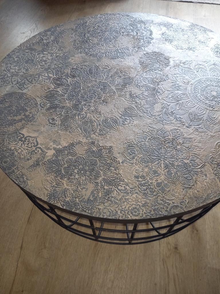 Ronde salontafel, mandala, metalen onderstel, bijzettafel, 50 tot 100 cm, Rond, 50 tot 100 cm, Zo goed als nieuw