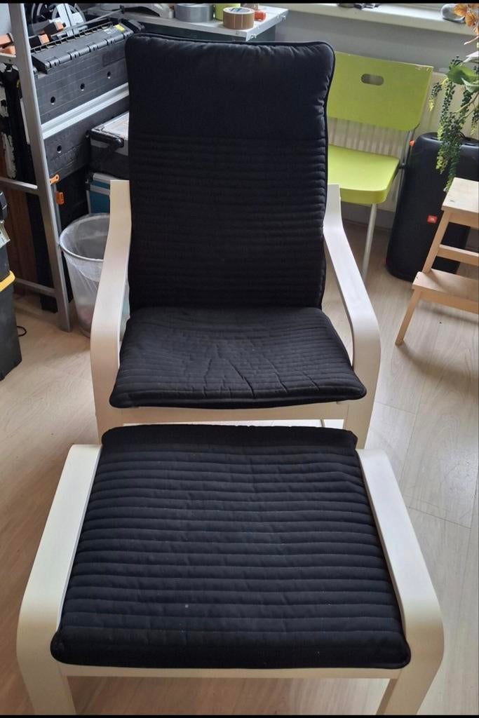 IKEA Poäng stoel met voetenbankje - hoezen gewassen, Gebruikt, Modern, Scandinavisch, 75 tot 100 cm, Ophalen of Verzenden