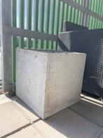 4 betonnen bloembakken, strak design, Ophalen, Gebruikt, Minder dan 60 cm, Vierkant
