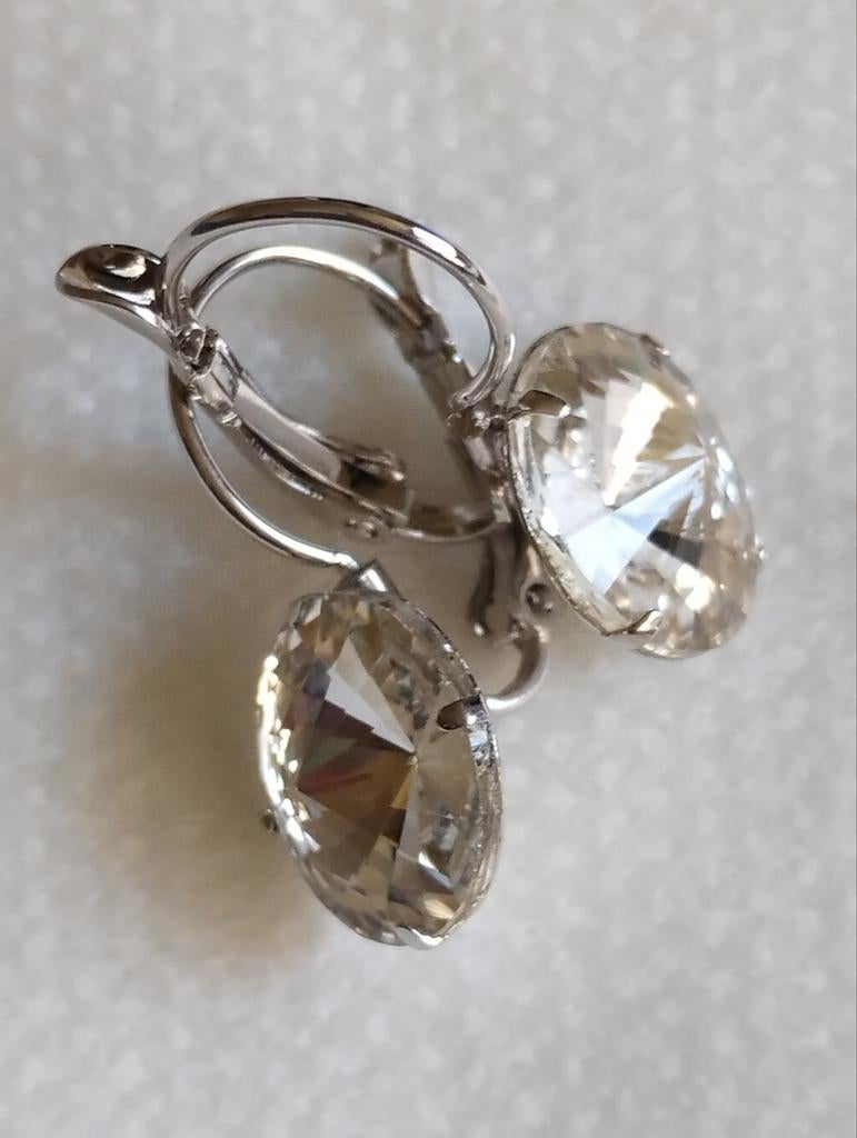 Zilveren oorbellen gesloten haak swarovski, Sieraden, Tassen en Uiterlijk, Oorbellen, Ophalen of Verzenden, Zo goed als nieuw