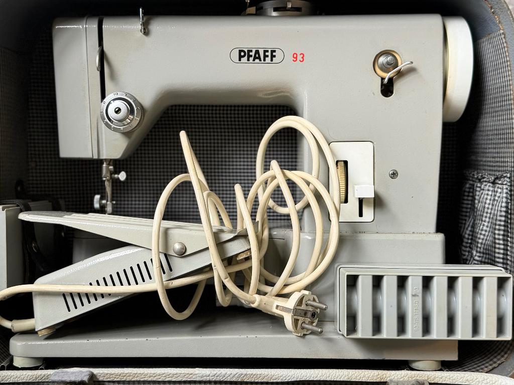 pfaff 93 naaimachine, Ophalen