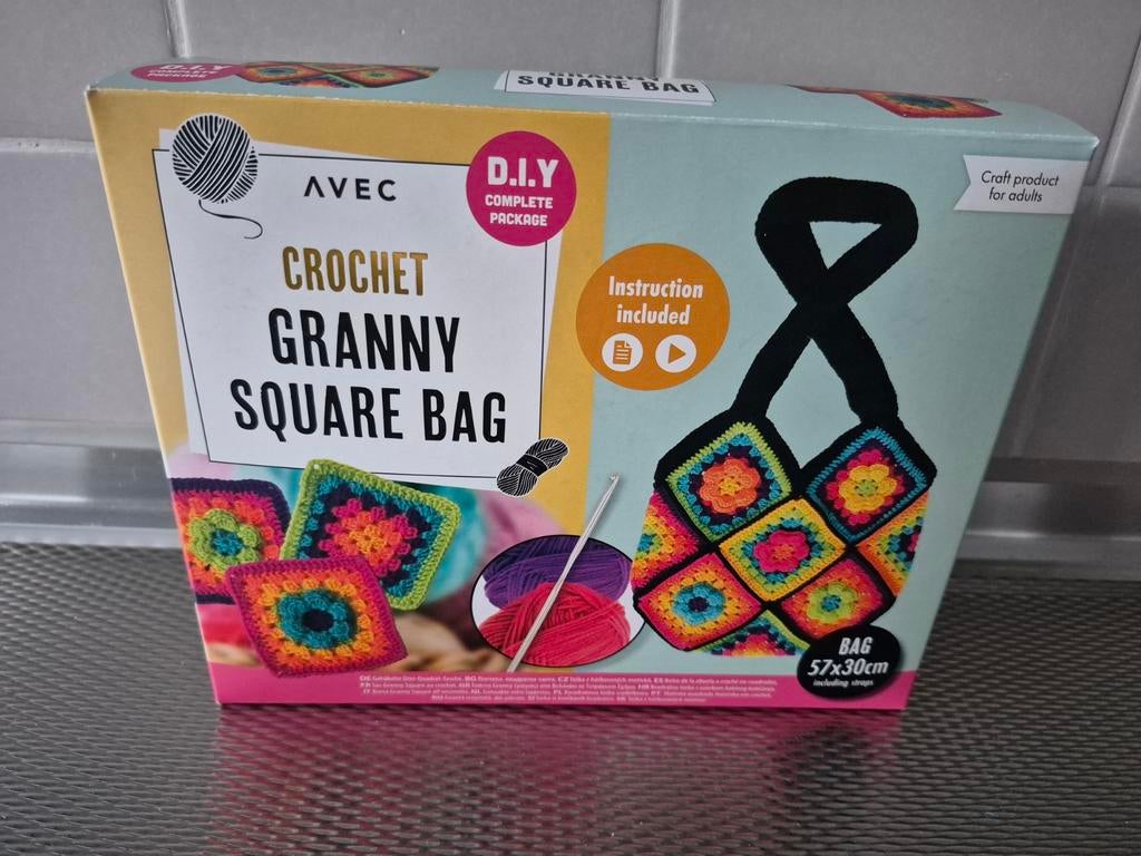 HAAKPAKKET GRANNY TAS NIEUW, Ophalen, Nieuw, Haken, Wol of Garen