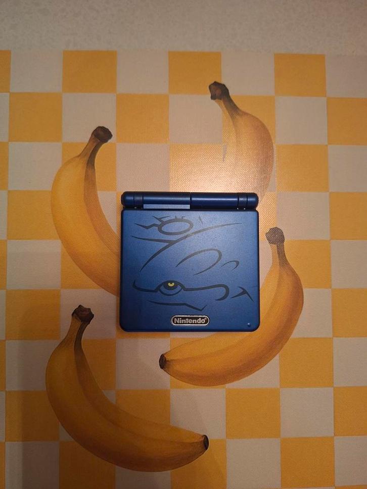 Game Boy Advance SP Kyogre behuizing (defect), Spelcomputers en Games, Spelcomputers | Nintendo Game Boy, Ophalen of Verzenden