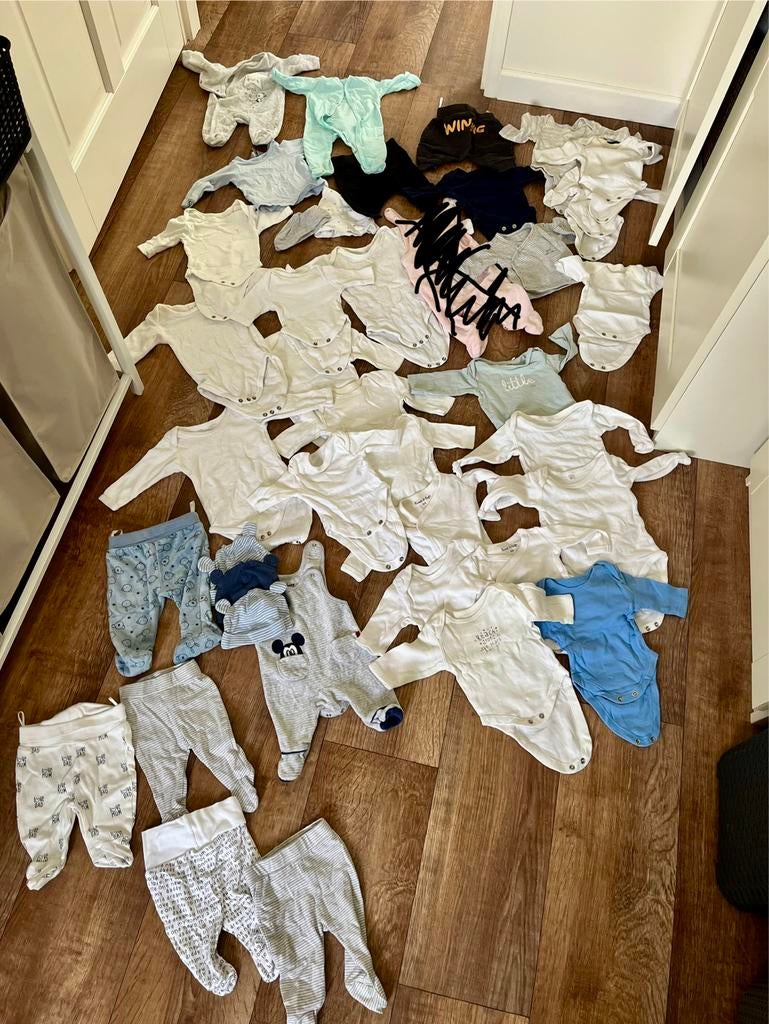 Newborn kledingbundel maat 44-50, Kinderen en Baby's, Babykleding | Prematuur, Ophalen of Verzenden, Gebruikt, Jongetje of Meisje