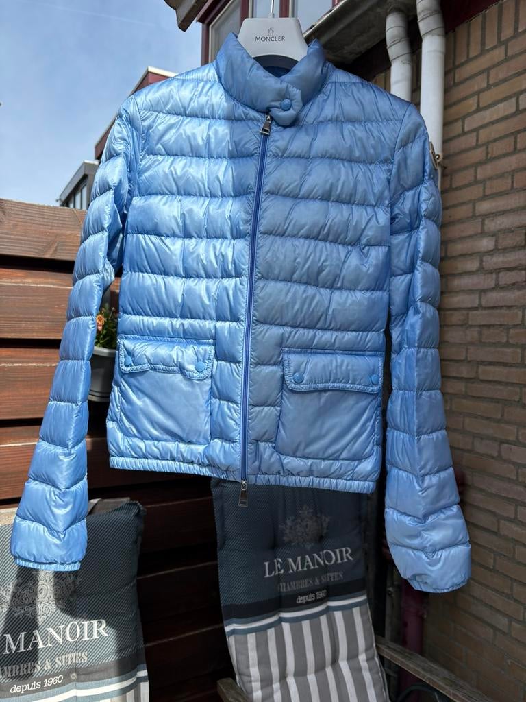 Moncler jasje maat 0, Kleding | Dames, Jassen | Winter, Ophalen of Verzenden, Zo goed als nieuw, Maat 34 (XS) of kleiner, Blauw