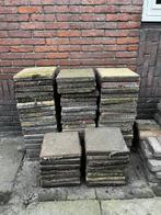 Gratis afhalen: 70 stoeptegels in geel en rood, Tuin en Terras, Tegels en Klinkers, Ophalen, Zo goed als nieuw, Beton, Terrastegels