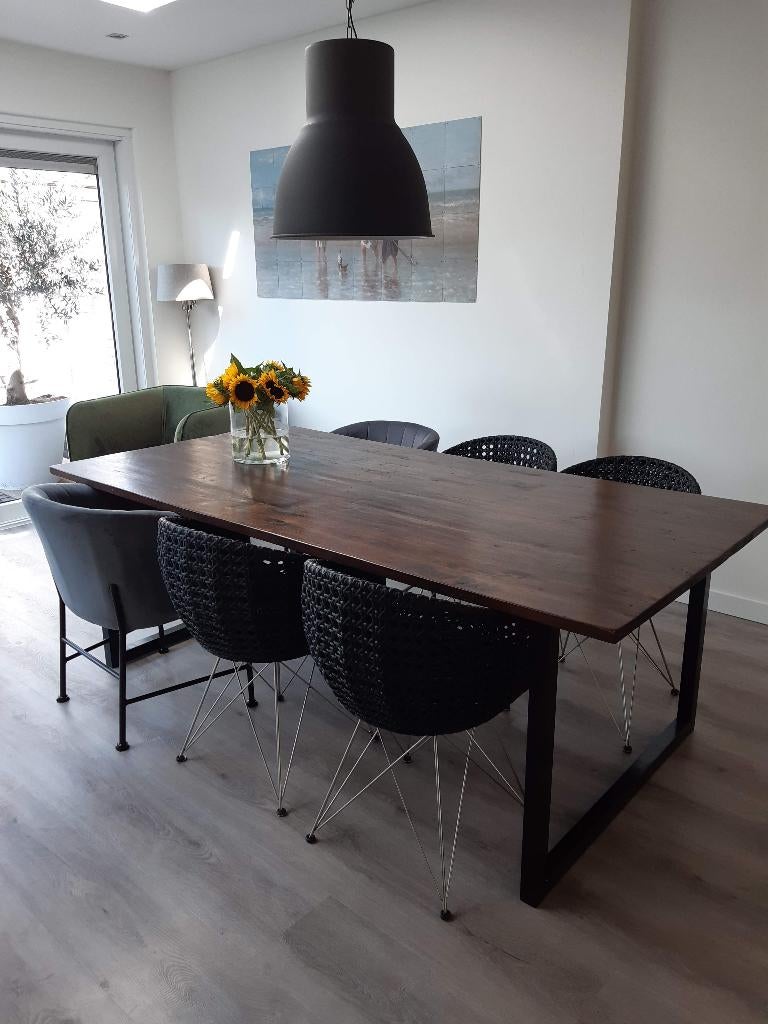 Te koop 4 zwarte eetkamerstoelen, Ophalen, Zo goed als nieuw, Zwart, Vier