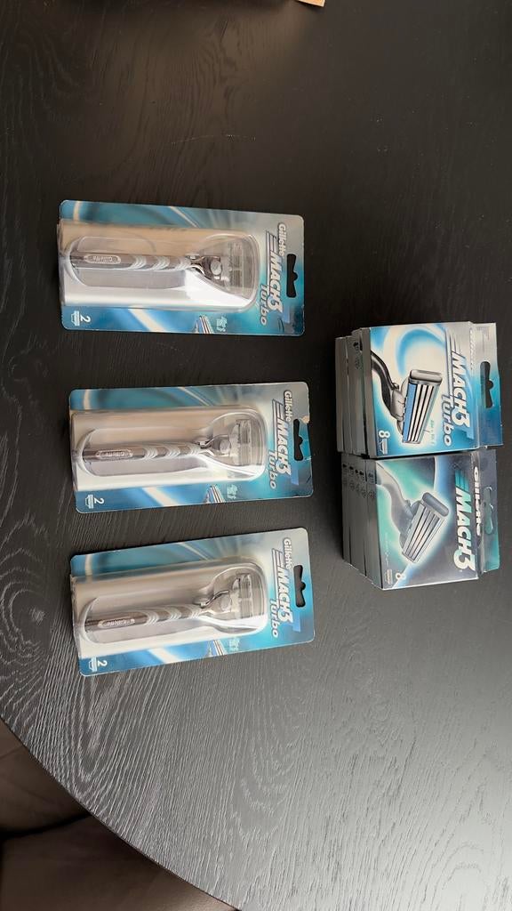 Restpartij Gillette Mach 3 Turbo scheermessen en houders, Ophalen of Verzenden, Nieuw, Overige typen