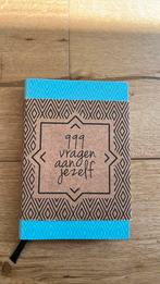 999 vragen aan jezelf, Ophalen of Verzenden, Zo goed als nieuw