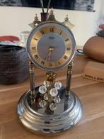 Kienzle Quartz tafelklok met glazen stolp, Antiek en Kunst, Antiek | Klokken, Ophalen