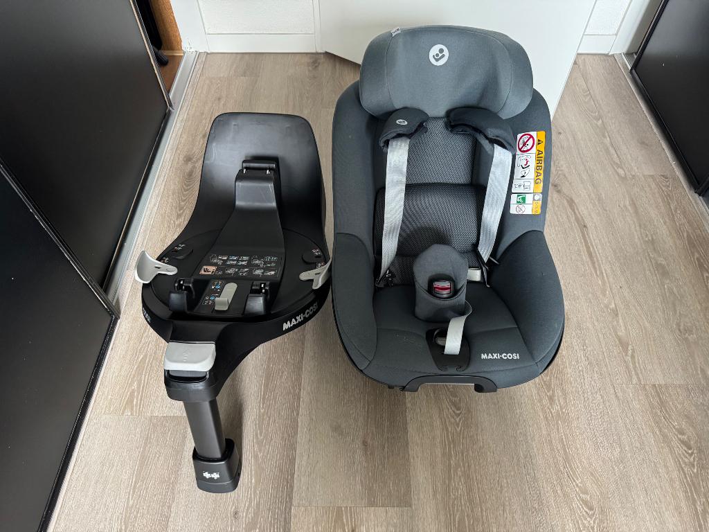 Autostoel Maxi Cosi Pearl 360 met baceplate., Kinderen en Baby's, Autostoeltjes, Verstelbare rugleuning, 0 t/m 18 kg, Ophalen of Verzenden