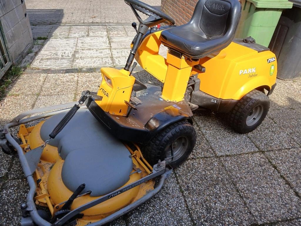 Zitmaaier Stiga Jubilee Park, Ophalen, Gebruikt, Stiga
