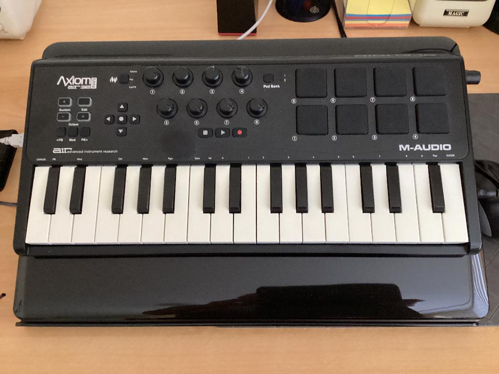 Studio Keyboard, Midi-aansluiting, Overige aantallen, Zo goed als nieuw, Ophalen