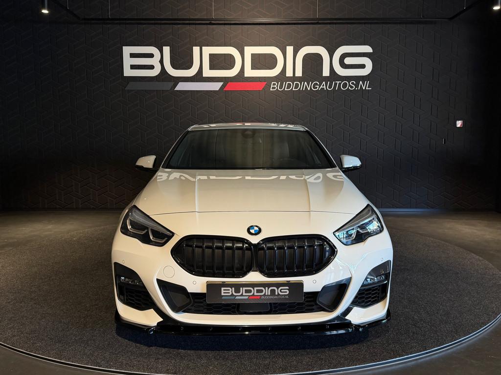 BMW 2 Serie Gran Coupé 218i High Exe | M-sport | Camera | M, Gebruikt, Wit, Bedrijf, 3 cilinders