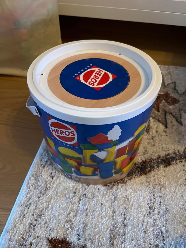 HEROS houten bouwblokken in ton, Ophalen, Gebruikt, Overige merken