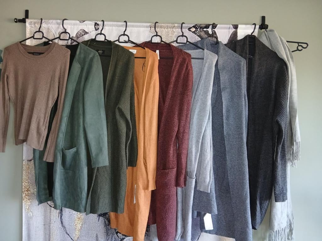 Kledingpakket 9 stuks lange vesten diverse kleuren M/L, Diverse merken, Ophalen of Verzenden, Zo goed als nieuw, Maat 38/40 (M)