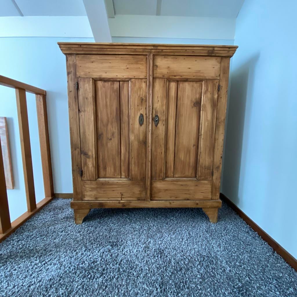 Vurenhouten kastje, landelijke stijl, 4 niveaus, met slot, Huis en Inrichting, Kasten | Overige, Ophalen, Gebruikt