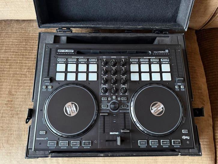 Reloop Beatpad 2 in flightcase, zgan, Ophalen, Zo goed als nieuw