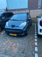 Peugeot 107 1.0 12V 3DR 2009 Grijs, Auto's, Voorwielaandrijving, Stof, Zwart, 4 stoelen