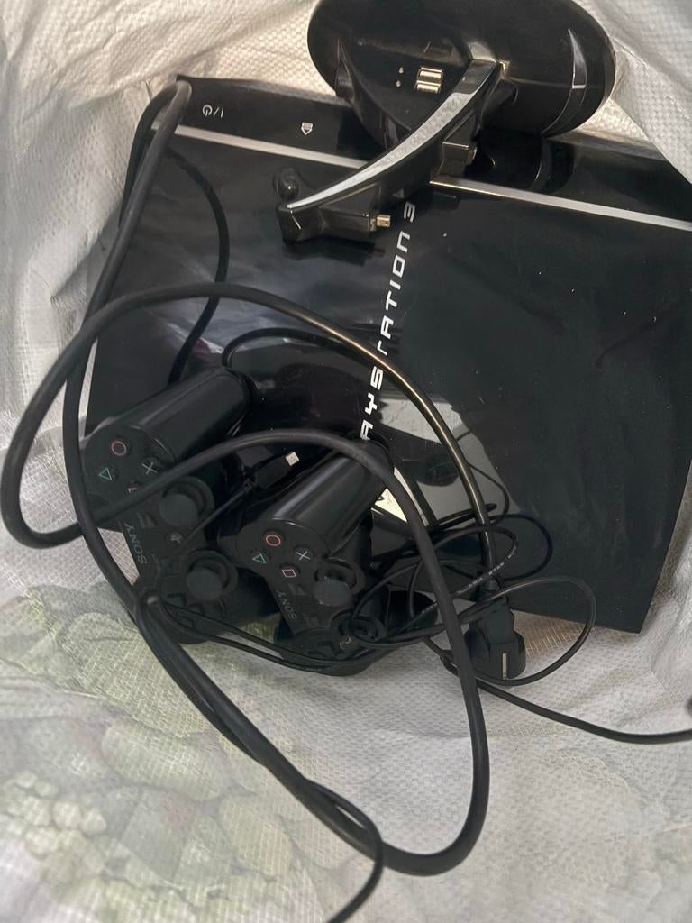PlayStation 3 met games en controllers en 2 playstation 4’s, Spelcomputers en Games, Spelcomputers | Sony PlayStation 3, Ophalen