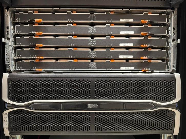 1.2PB Enterprise Storage: Seagate Exos 20TB + NetApp DE6600, Computers en Software, NAS, Gebruikt, Ophalen