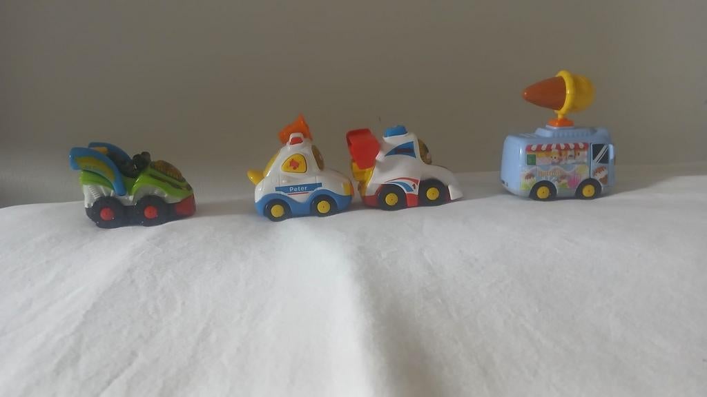 Toet toet autos, Ophalen of Verzenden, 2 tot 4 jaar