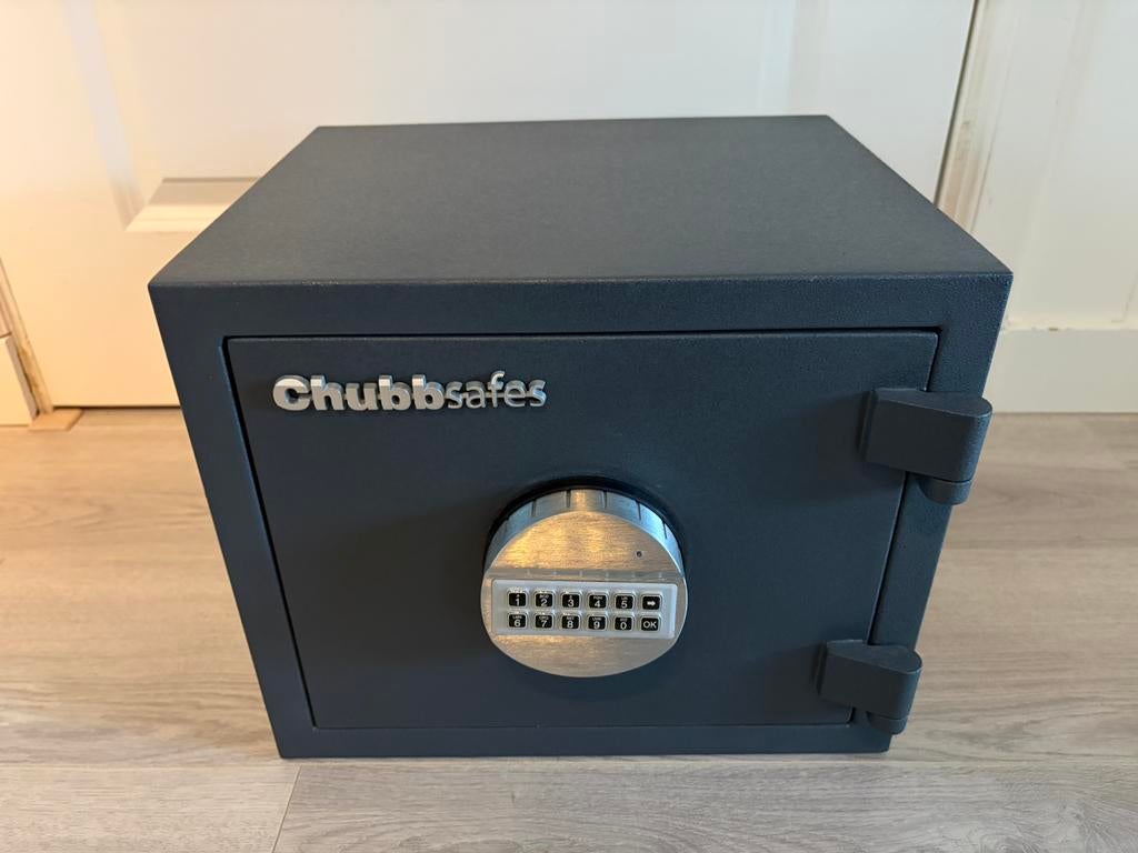NIEUW - Inbraakwerende en brandwerende Chubbsafe kluis / S2, Ophalen, Nieuw, Brandkast