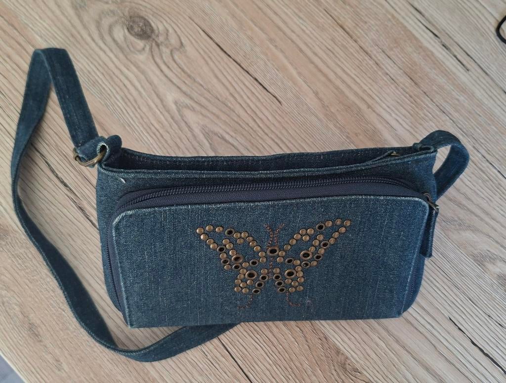 Denim Schoudertasje met Vlinder Applicatie, Sieraden, Tassen en Uiterlijk, Tassen | Damestassen, Ophalen of Verzenden, Zo goed als nieuw