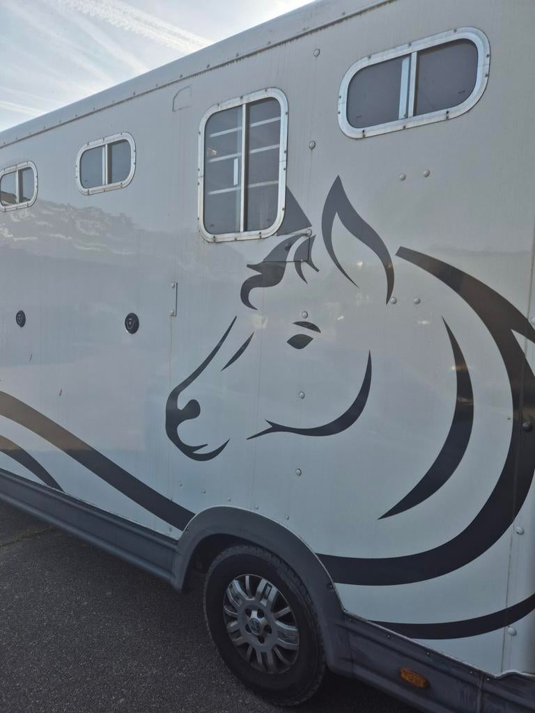 2 paards Paardenwagen Rijbewijs B 83500km apk 01-2027, Ophalen, Gebruikt, 2-paards trailer