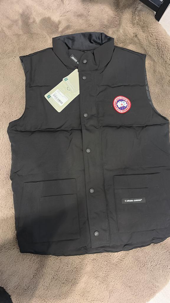 Canada Goose Bodywarmer - Maten M & L Beschikbaar, Kleding | Heren, Bodywarmers, Ophalen of Verzenden, Nieuw, Maat 48/50 (M), Zwart