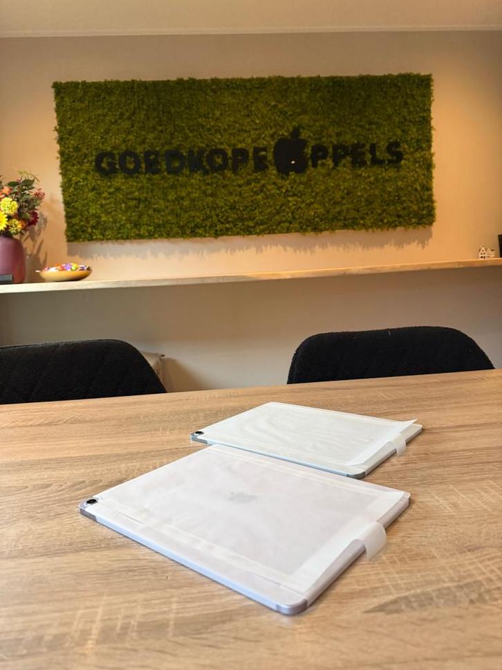 iPad Air 13 inch m2 256GB Paars | nieuw, Computers en Software, Apple iPads, Nieuw, Apple iPad Air, Wi-Fi, 13 inch of meer, 256 GB