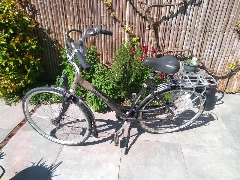 Damesfiets, Fietsen en Brommers, Fietsen | Dames | Damesfietsen, Ophalen, Versnellingen, Batavus, Trommelrem