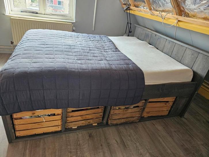 Steigerhouten bed met opbergruimte - 160x210 cm, Huis en Inrichting, Slaapkamer | Bedden, Gebruikt, Tweepersoons, 140 cm, 200 cm
