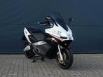 APRILIA SRV 850 ABS 2015 ABS ATC AKrapovic MOTORSCOOTER, Motorrijbewijs A, Bedrijf, Meer dan 35 kW, APRILIA