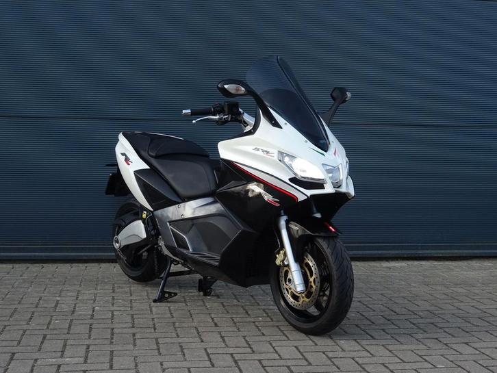 *VERKOCHT* APRILIA SRV 850 ABS (bj 2015) 20,880 km, Motoren, Motoren | Aprilia, Bedrijf, Scooter, meer dan 35 kW, 2 cilinders