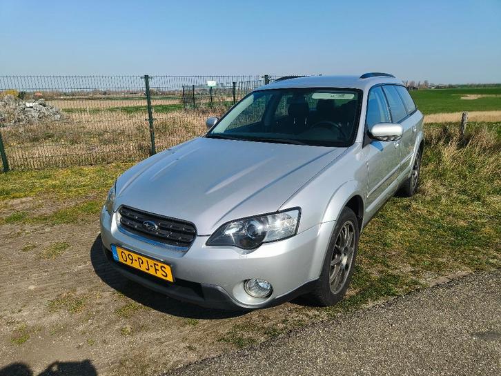 Subaru Legacy 2.5 Outback AWD 2004 Grijs, Auto's, Subaru, Particulier, Outback, ABS, Airconditioning, Android Auto, Apple Carplay