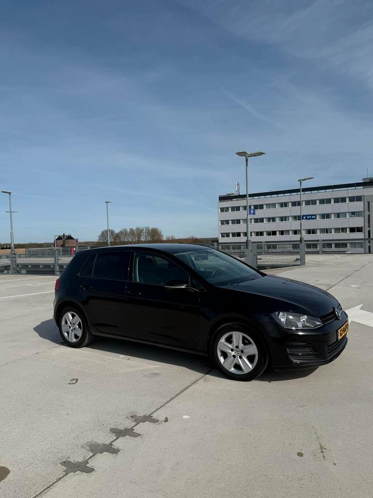 Volkswagen Golf 1.2 TSI 77KW 5D 2013 Zwart, Auto's, Volkswagen, Particulier, Golf, Benzine, A, Hatchback, Handgeschakeld, Geïmporteerd