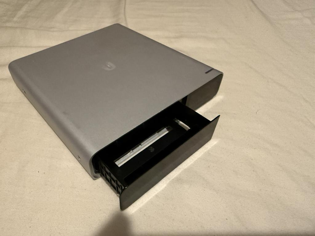 UniFi CloudKey Gen2 Plus (Ubiquiti), Ophalen of Verzenden, Gebruikt