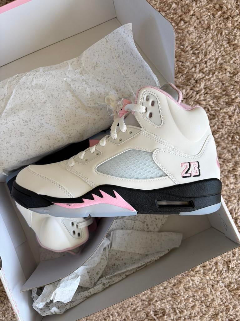 Nike Air Jordan maat 42,5, Wit, Nieuw, Ophalen of Verzenden, Sneakers of Gympen