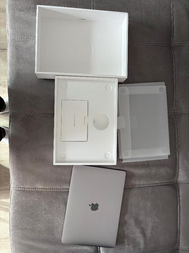 2017 MacBook Pro 13-inch for sale., Computers en Software, Apple Macbooks, Gebruikt, MacBook Pro, 13 inch, 2 tot 3 Ghz, 128 GB of minder