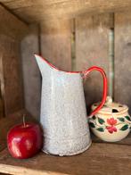 Grijs gewolkt emaille kan met rood handvat, waterkan, Ophalen of Verzenden