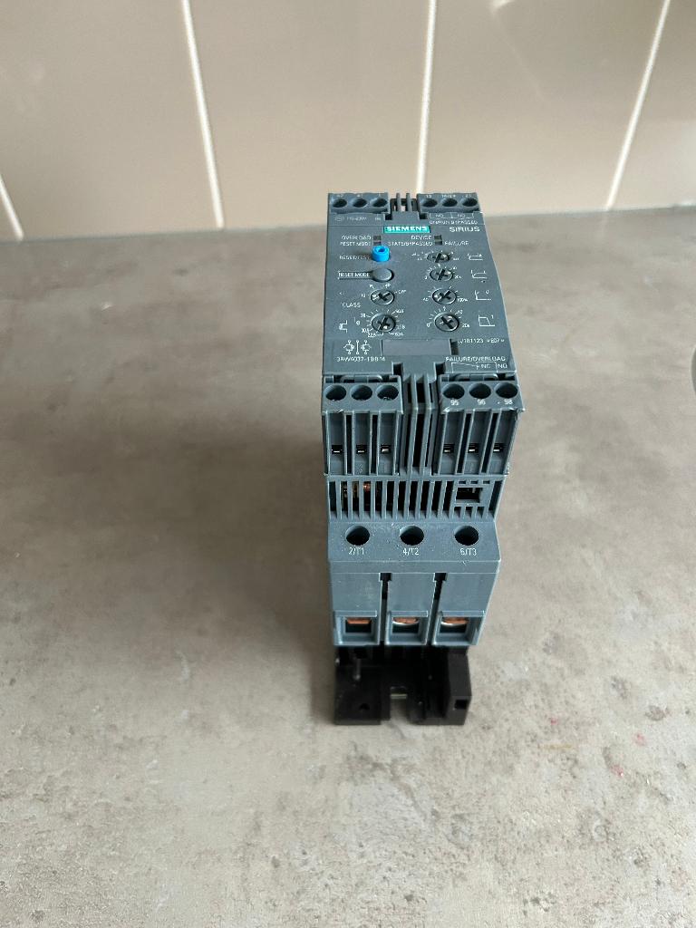 Siemens SIRIUS 3RW4037-1BB14 Soft Starter, Hobby en Vrije tijd, Elektronica-componenten, Ophalen of Verzenden, Gebruikt