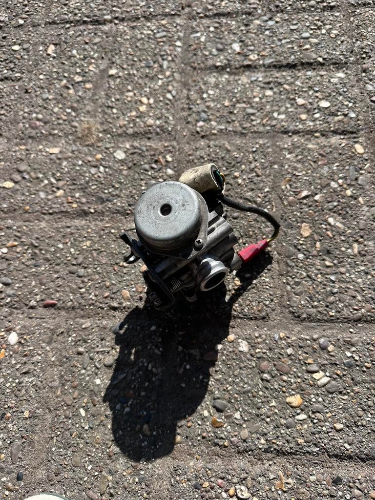Piaggio/vespa 4t 4v carburateur, Ophalen